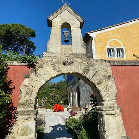 Le Clos De L'isle